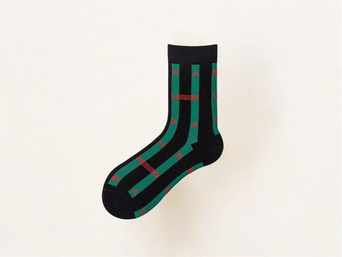 Mistletoe Pattern Socks, Stylish and comfy